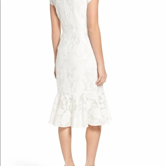 Maggy London White Lace Fit-and-Flare Midi Dress - Picture 3 of 15